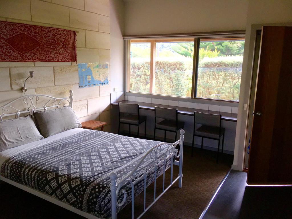 Port Campbell Guesthouse & Flash Packers Eksteriør billede