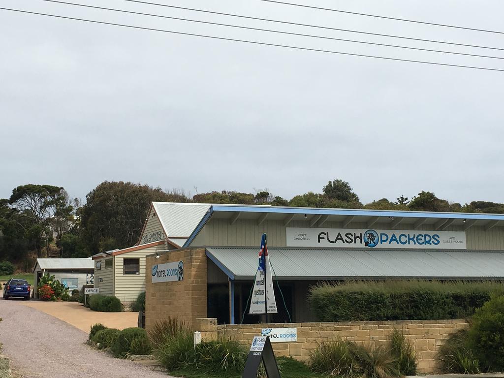 Port Campbell Guesthouse & Flash Packers Eksteriør billede